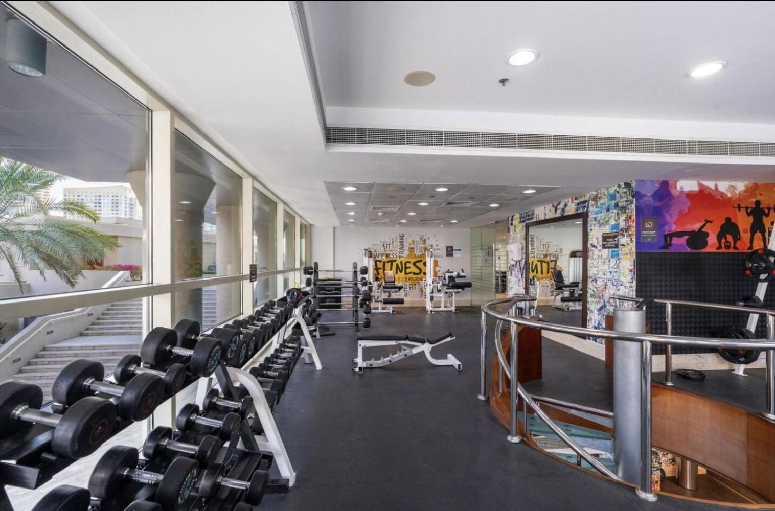 Apartment Spacious 1 Bedroom Apartment With Dubai Marina View